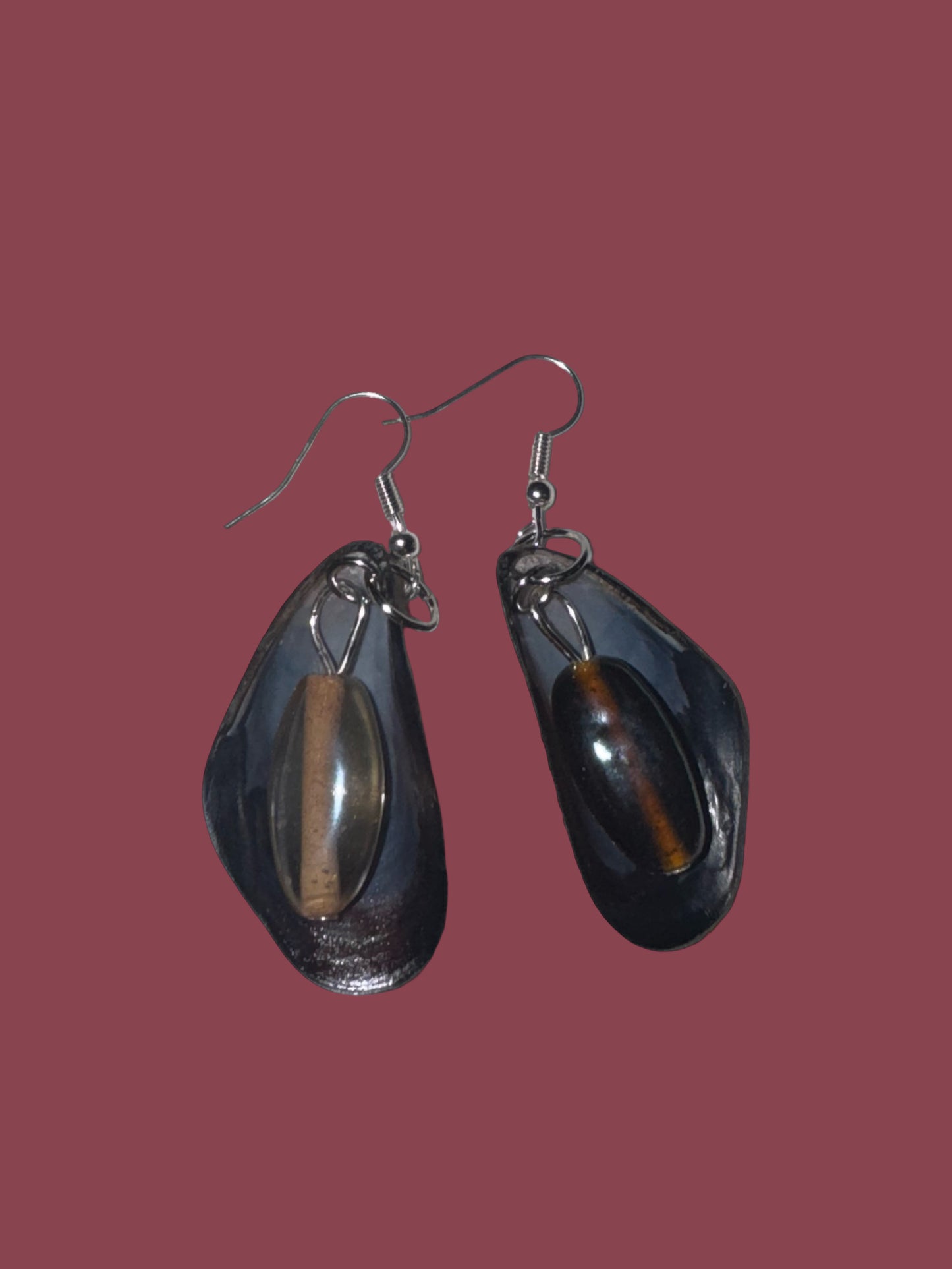 Twin Mussel Earring